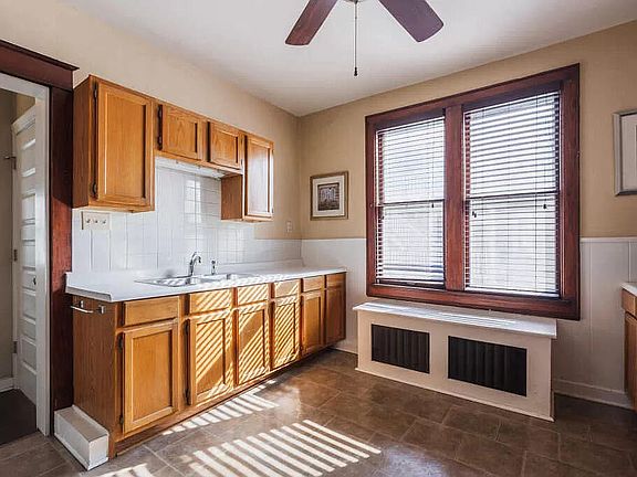 4th image of 1742 N Pulaski St #1744