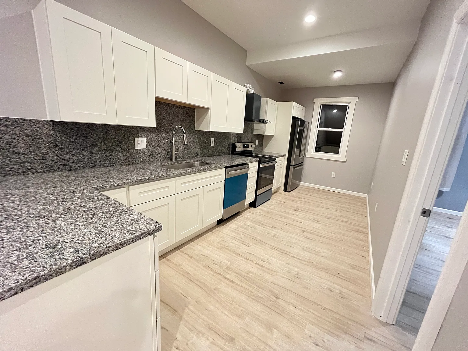 3237 Dawson St — Photo 4