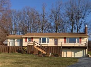 23715 Leathers Rd, Smithsburg, MD 21783