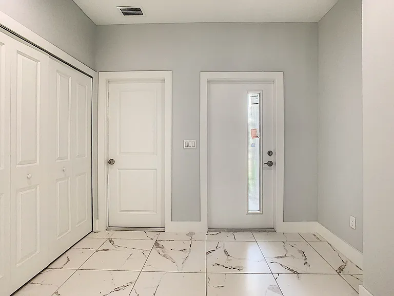 5237 Jennings St — Photo 3