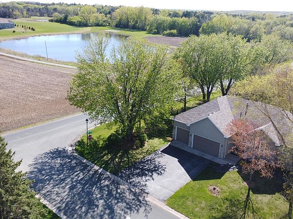 2nd image of 4985 Pine Ln