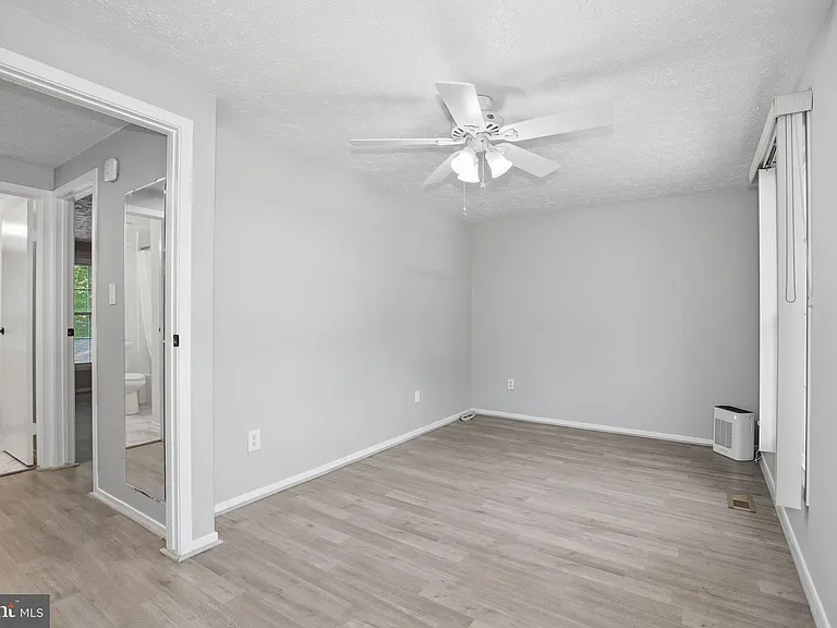 7625 Sheffield Green Way #7625 — Photo 16
