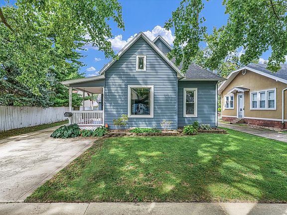2nd image of 206 E Daggy St