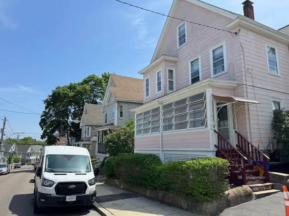 43 Wrentham St, Dorchester, MA 02124