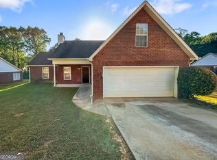11084 Knotty Pine Pl, Hampton, GA 30228