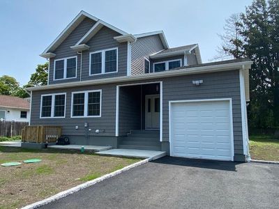195 UNION, East Patchogue, NY, 11772