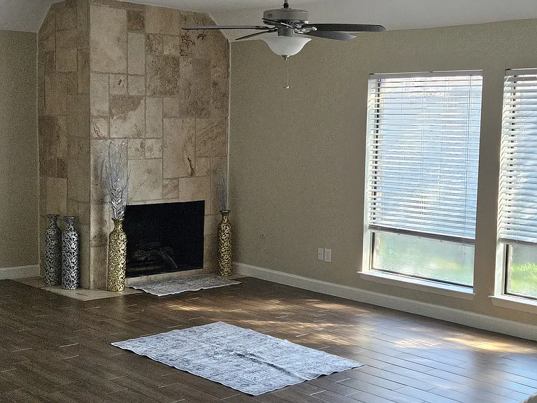 14015 Swiss Hill Dr — Photo 34