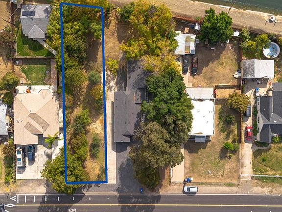 5th image of 409 Laurel Ave