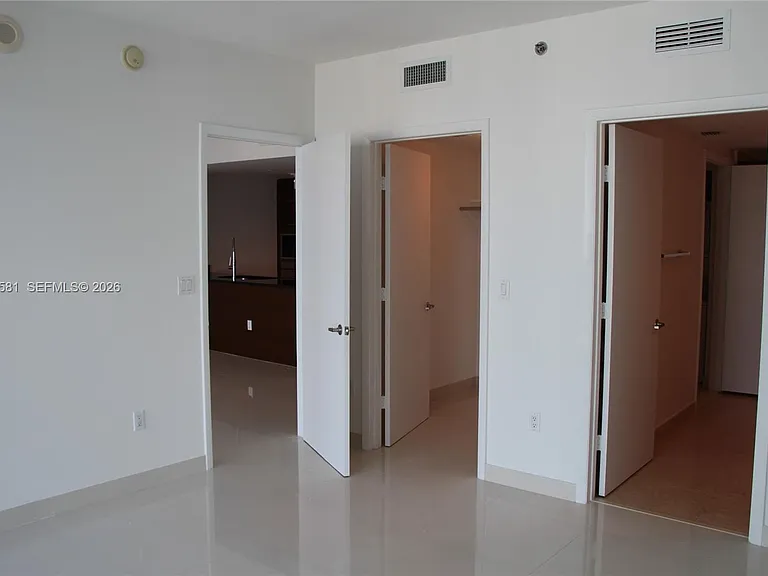 465 Brickell Ave — Photo 14