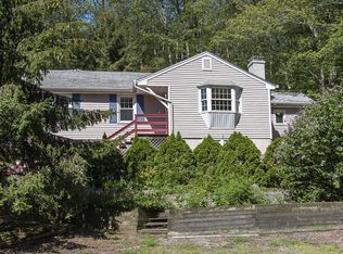 296 W Elm St, Deep River, CT 06417