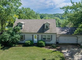 1406 E Gump Rd, Fort Wayne, IN 46845