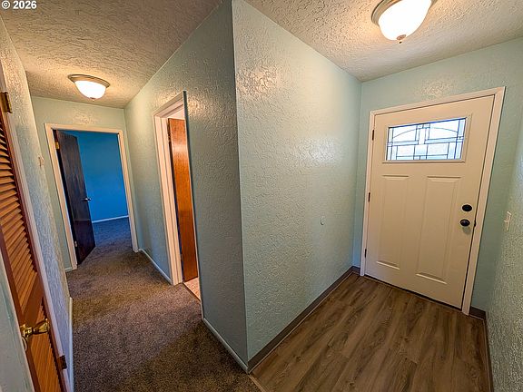 3rd image of 407 G Ave