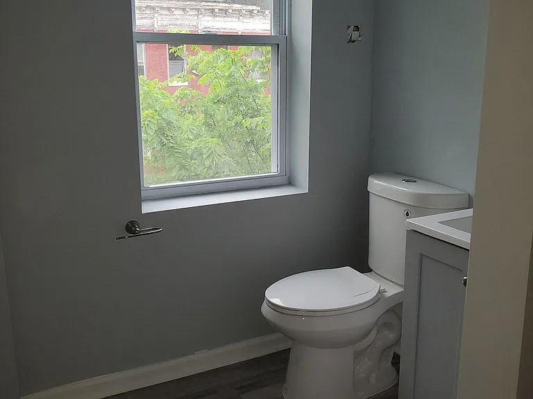 1049 Brantley Ave #2 — Photo 15