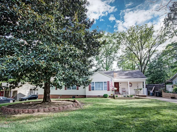 1061 Cedar Hill Dr, Jackson, MS 39206