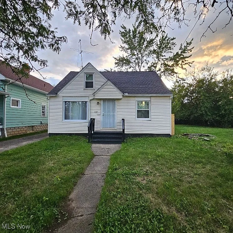 4162 E 146th St photo 1