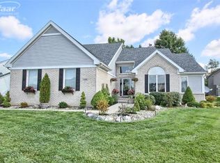 1120 Deer Creek Trl, Grand Blanc, MI 48439