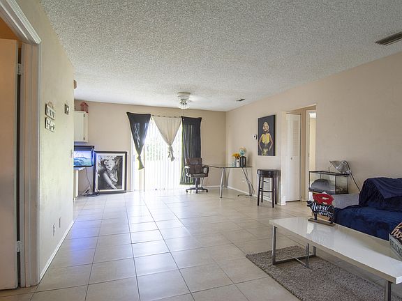4th image of 2531 SE Berkshire Boulevard