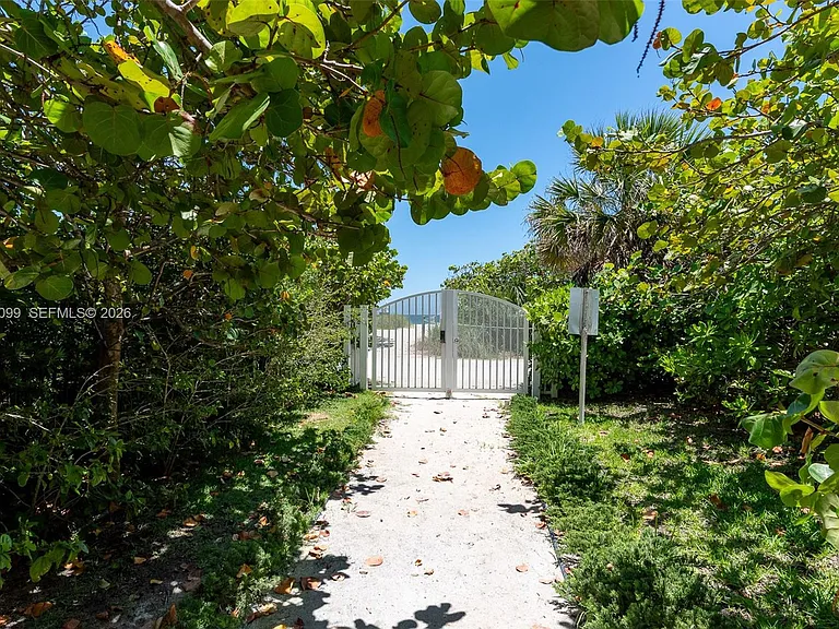 9341 Collins Ave #907 — Photo 45