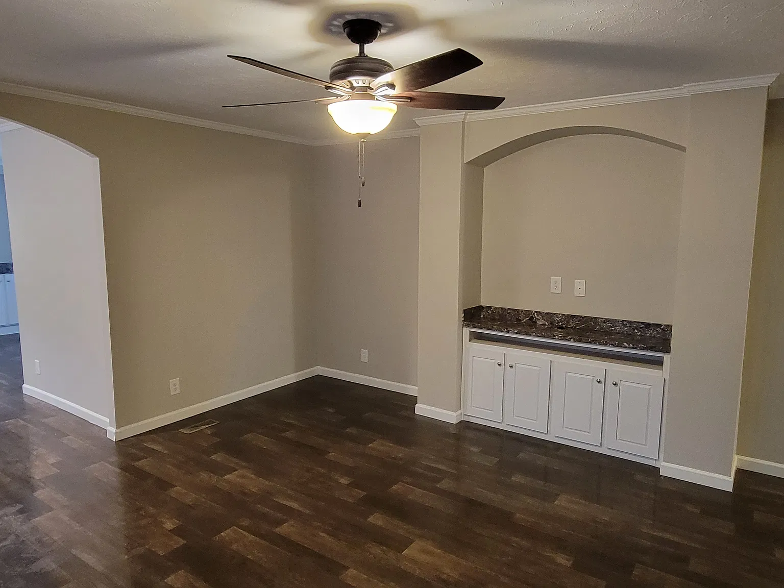 3 bed, 1280 sqft, $1,350 — Photo 4