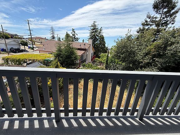 5th image of 16795 Rolando Ave