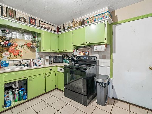 5th image of 4400 NW 47th St