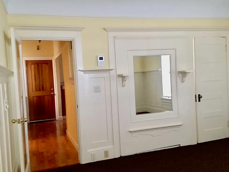 524 Georgia St #208 — Photo 13