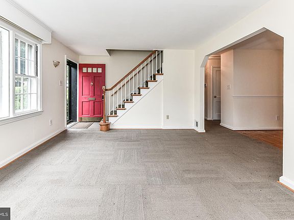 5th image of 6506 Oakwood Dr