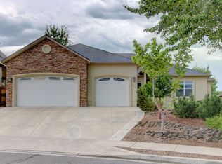 395 Patricia Ln, Eagle Pt, OR 97524