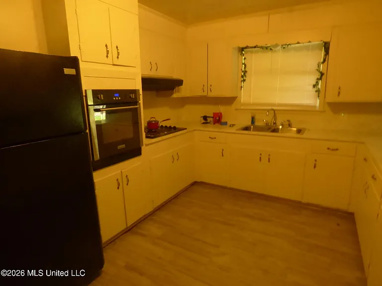 265 W Pine St — Photo 11