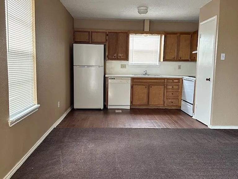620 E Upas Ave — Photo 3