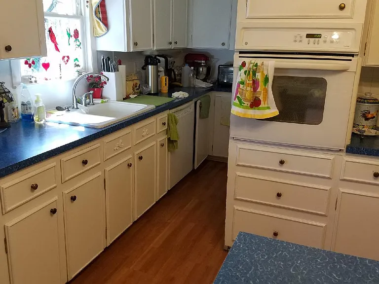 1207 Pinebluff Rd — Photo 3