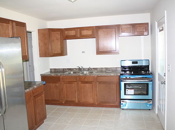 5th image of 1326 Barberry Ln