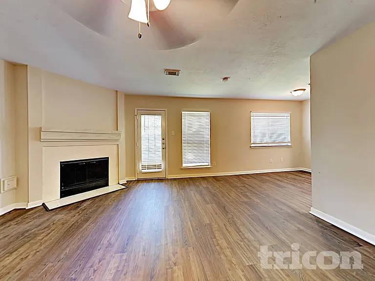 20103 Bambiwoods Dr — Photo 3