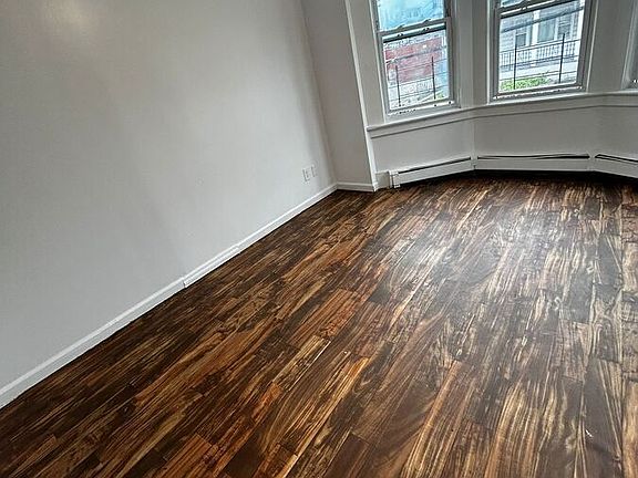 5th image of 347 Walnut St Floor 3