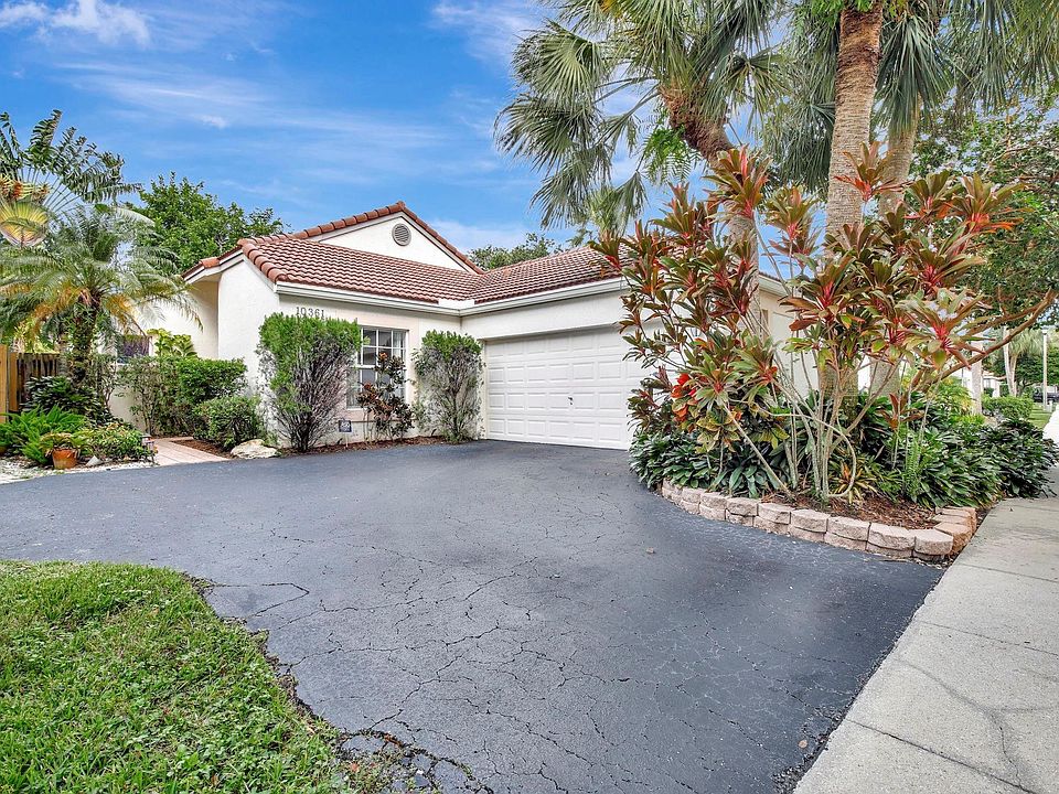 1st image of 10361 NW 11th Street