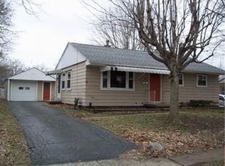 1592 Garwood Dr, Dayton, OH 45432