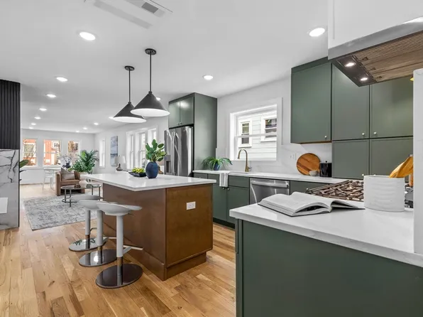 14 High St #14, Somerville, MA 02144