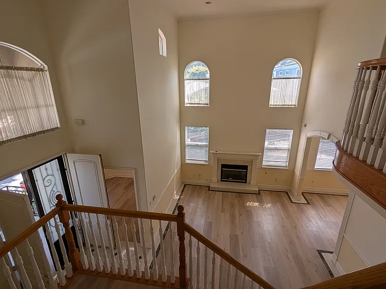 769 Russell Ave — Photo 15