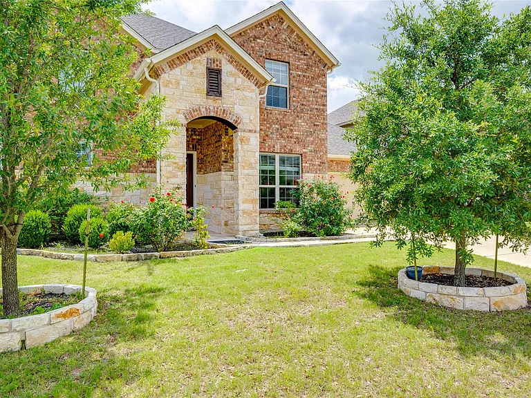 3327 Columbus Way — Photo 29