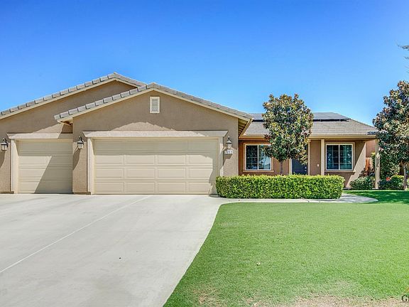 2nd image of 7722 Valle De Baztan Dr