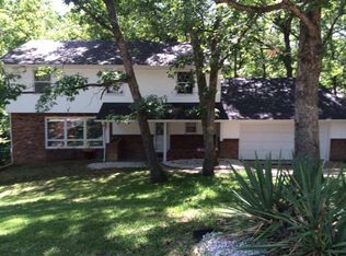 1016 Roseridge Cir, Jefferson City, MO 65101