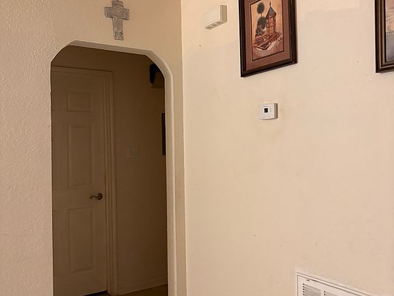 3rd image of 3311 Buena Vista St