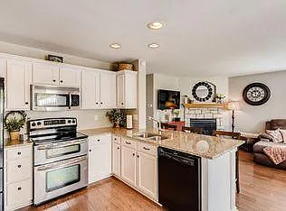 4595 Elizabeth Ln — Photo 3