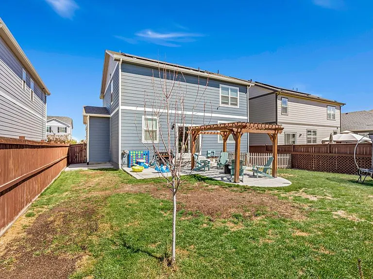 276 Swallow Rd — Photo 22
