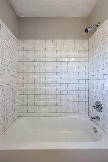 8005 S 48th Ave #7 — Photo 8