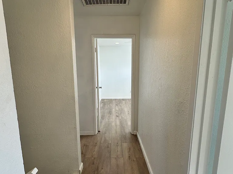 1750 Askren Ct — Photo 16