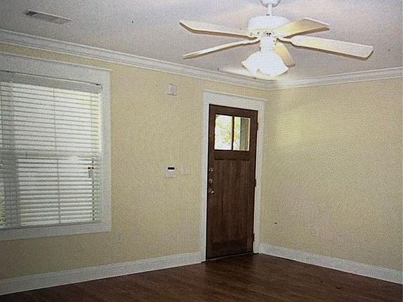 3rd image of 1725 Harvey Mitchell Pkwy S APT 1315