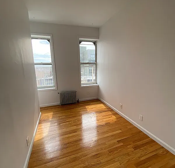 133 Wyckoff Ave #4R — Photo 4