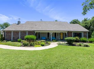 9601 W 127th Ter, Overland Park, KS 66213