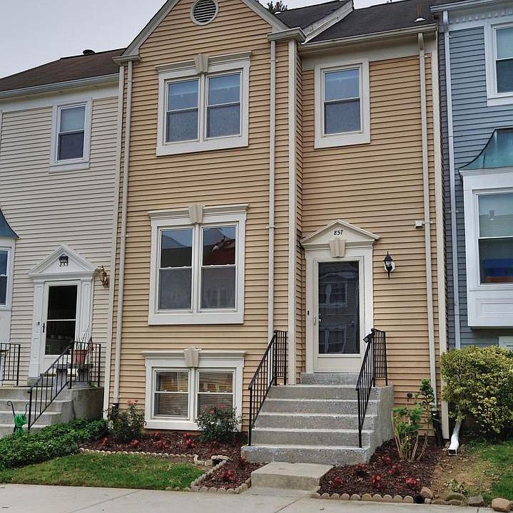 1st image of 857 Flagler Dr
